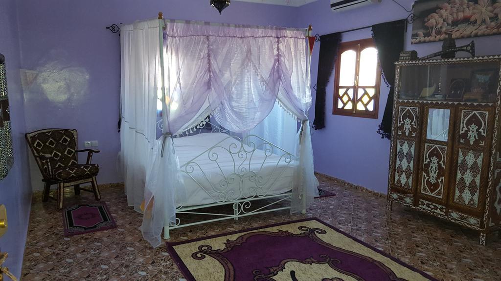 Hotel Dar Ilyana Ait Tiourhza Exterior foto